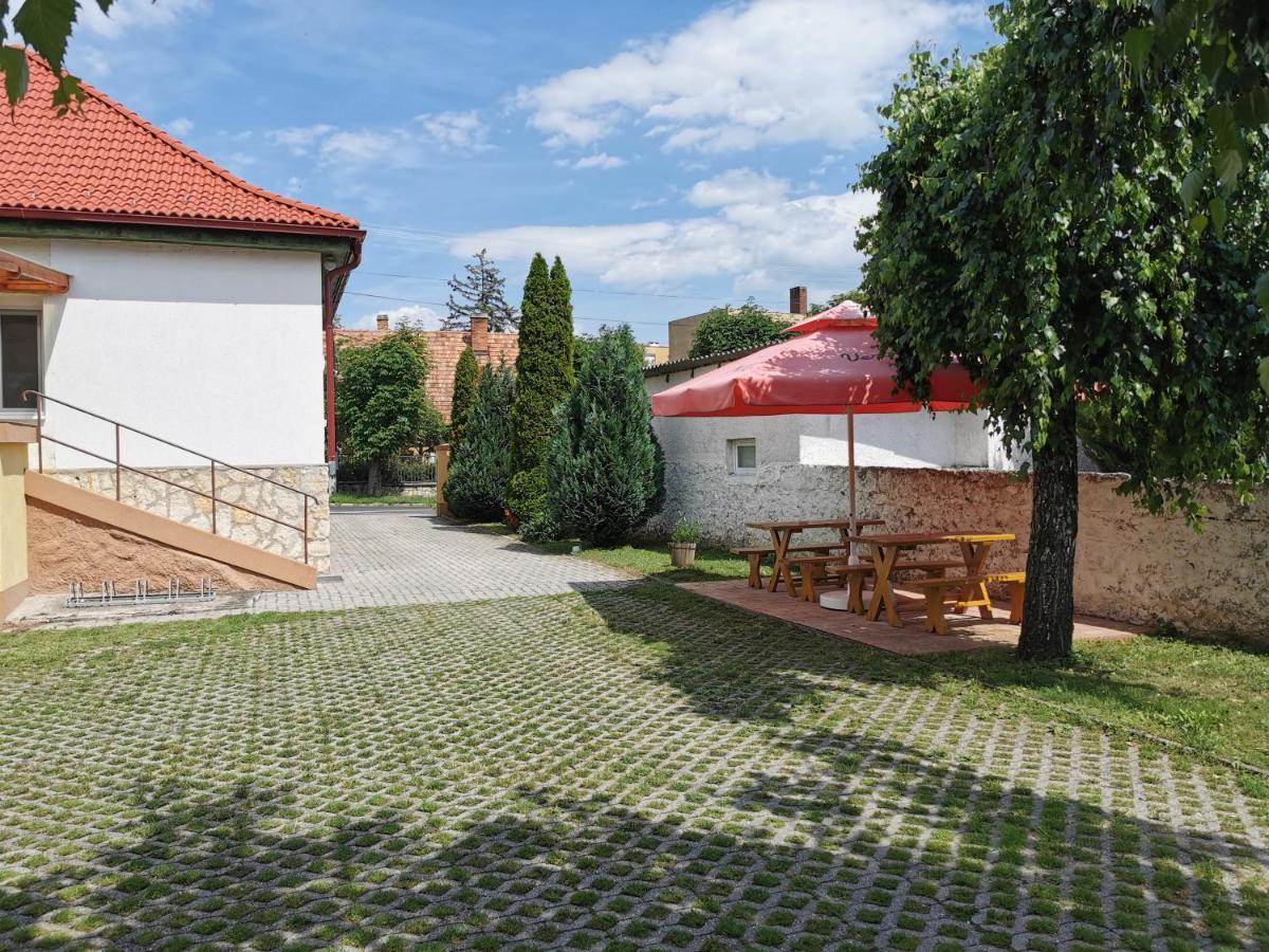Glazer Szallas Tapolca