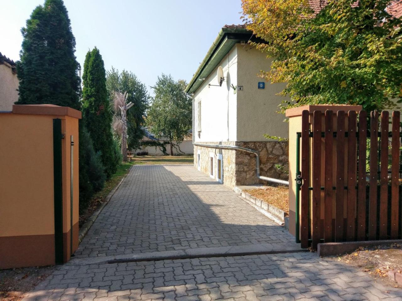 Glazer Szallas Tapolca